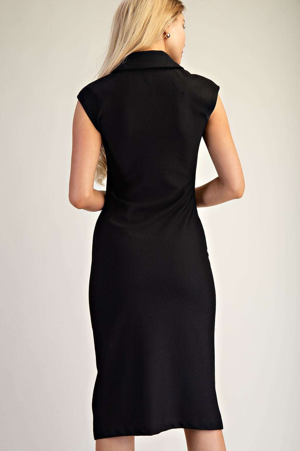 The Urban Dress - Black